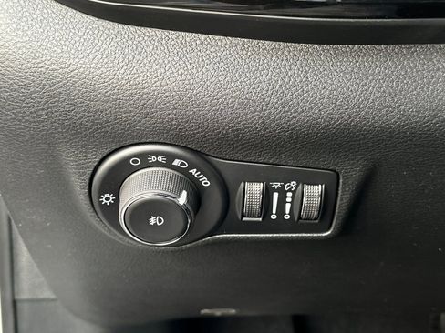 New 2026 Jeep Compass Latitude image 22