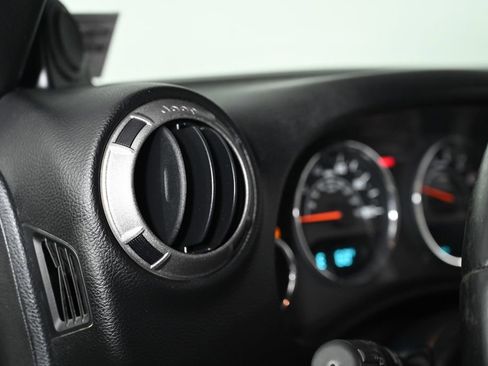 Used 2011 Jeep Wrangler Sport AWD/4WD image 20