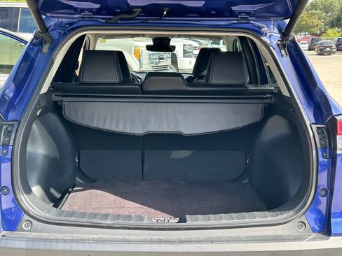 Used 2022 Toyota Corolla Cross XLE w/ Convenience Package FWD image 15