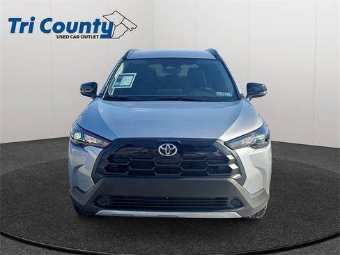 Certified 2026 Toyota Corolla Cross LE image 2