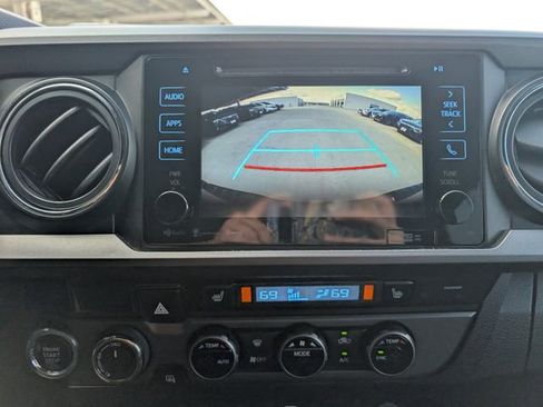 Used 2016 Toyota Tacoma TRD Sport w/ Premium & Technology Package image 16