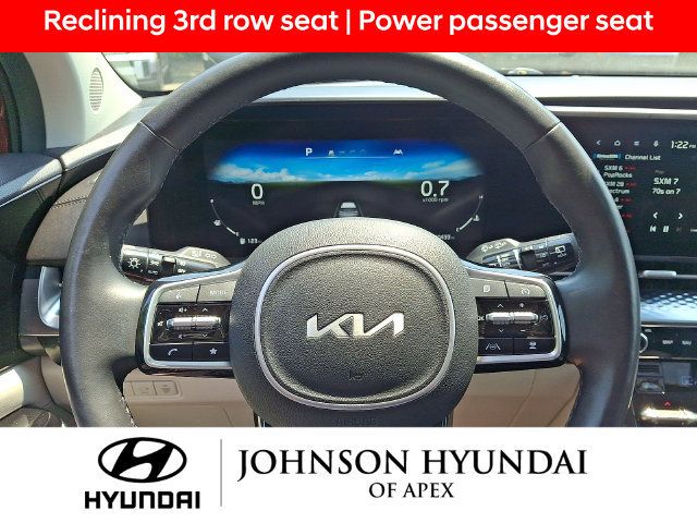 Used 2022 Kia Carnival SX Prestige FWD image 19