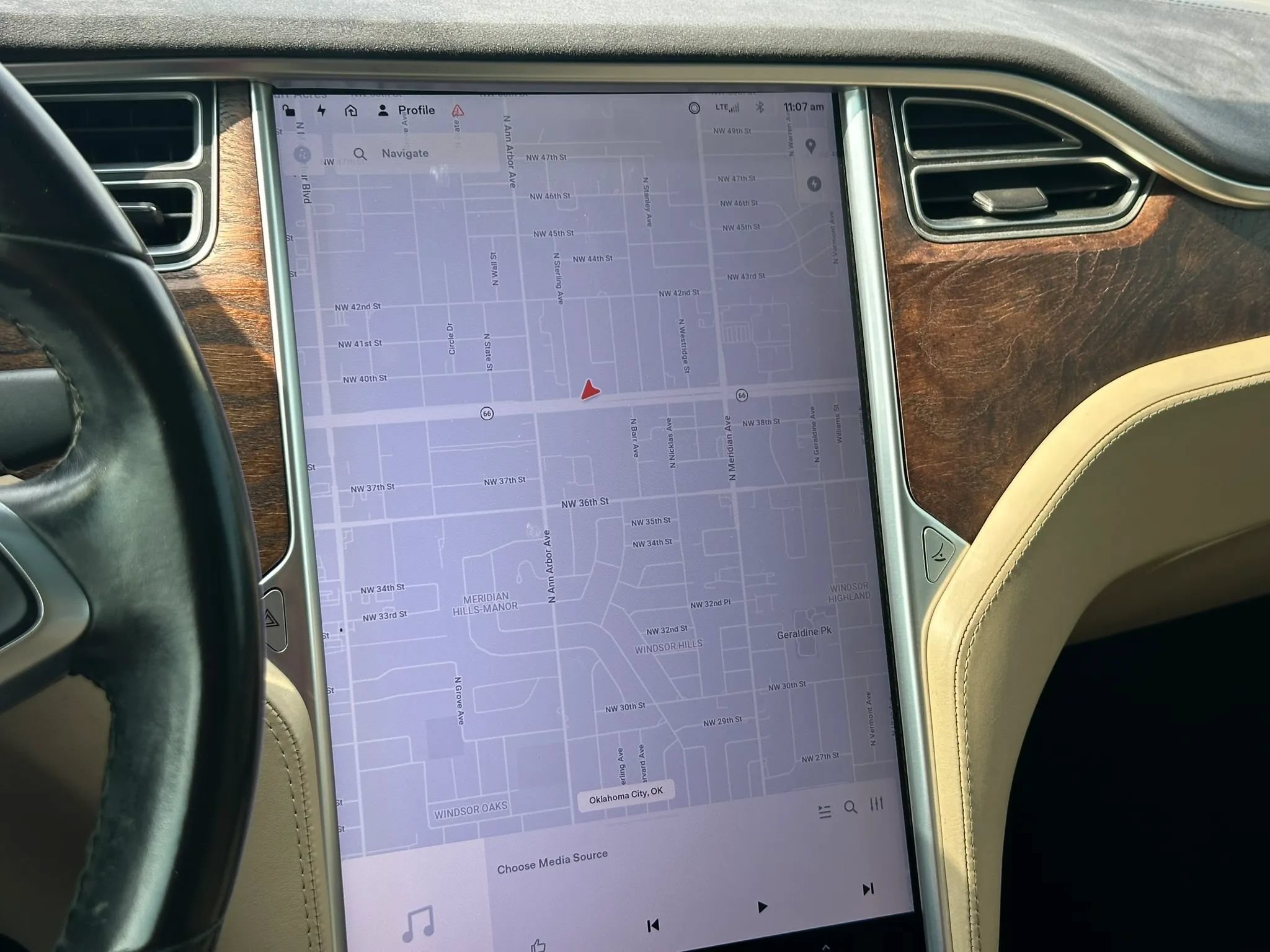 Used 2017 Tesla Model X 75D AWD/4WD image 43
