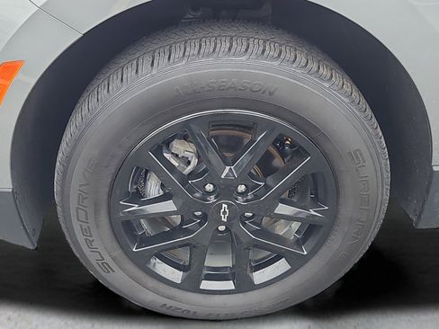 Used 2023 Chevrolet Equinox LT image 23