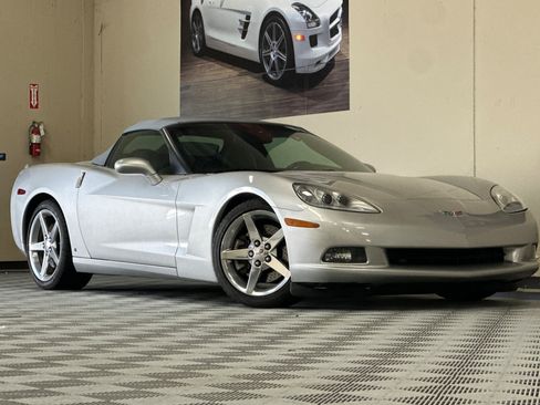 Used 2007 Chevrolet Corvette Convertible w/ Preferred Equipment Group RWD image 53
