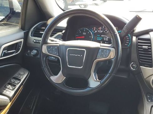 Used 2019 GMC Yukon Denali AWD/4WD image 32