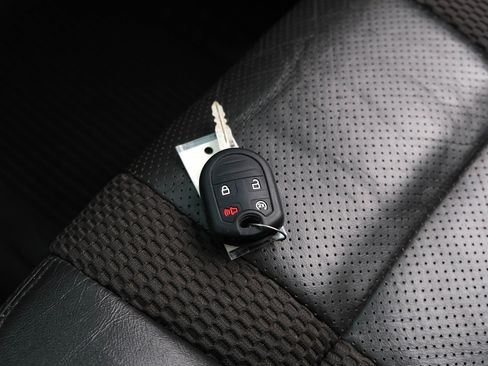 Used 2013 Ford F150 Raptor w/ Luxury Equipment Group image 44