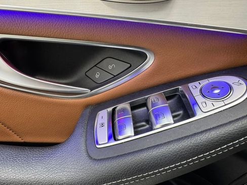 Used 2022 Mercedes-Benz GLC 300 4MATIC Coupe image 35