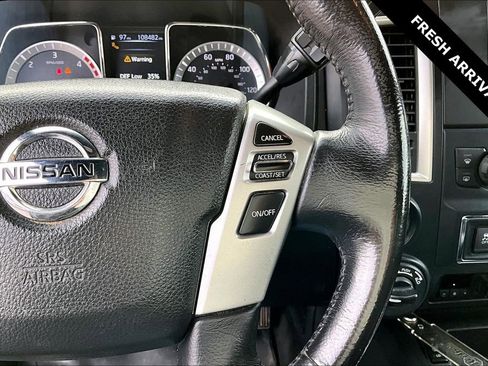 Used 2018 Nissan Titan SV w/ SV Convenience Package image 13