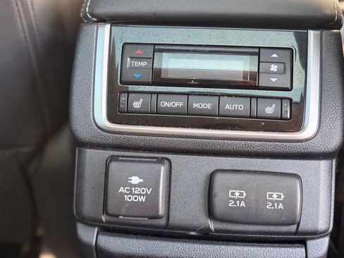 Used 2022 Subaru Ascent Touring AWD/4WD image 35