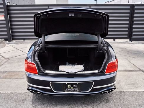 Used 2021 Bentley Flying Spur V8 AWD/4WD image 16