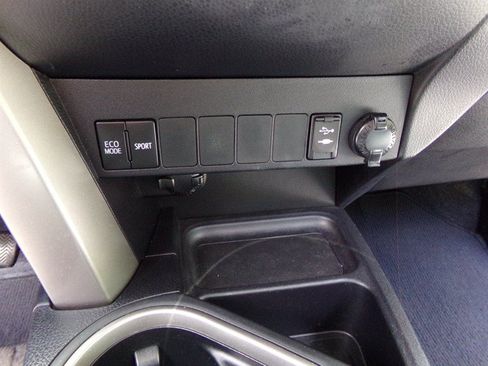 Used 2016 Toyota RAV4 XLE FWD image 23