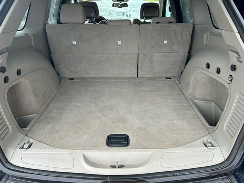 Used 2013 Jeep Grand Cherokee Laredo w/ Laredo E Group image 17