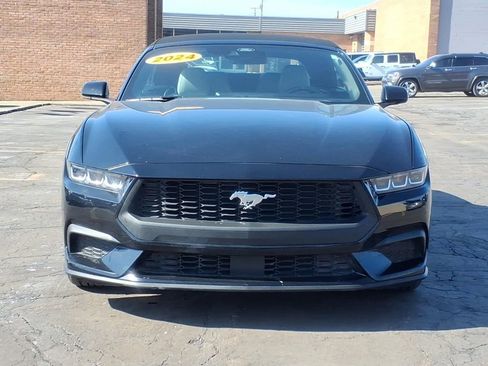 Used 2024 Ford Mustang Premium image 2
