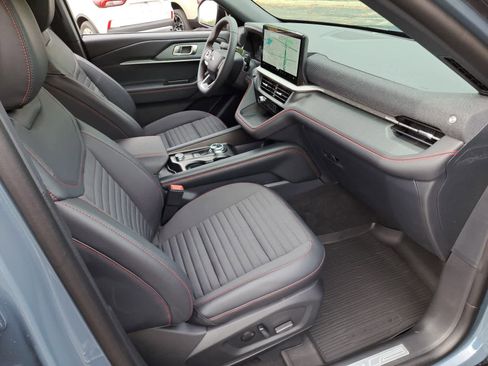 New 2026 Ford Explorer ST-Line w/ ST-Line Street Pack image 34