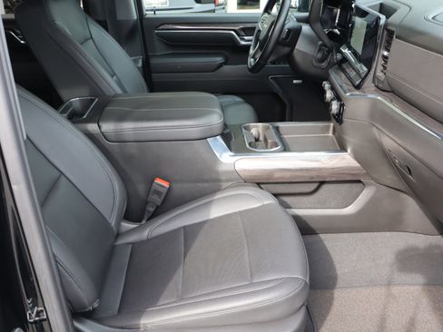 Used 2024 Chevrolet Silverado 3500 LTZ w/ LTZ Plus Package image 38