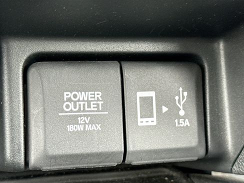 Used 2021 Honda Ridgeline Sport image 12