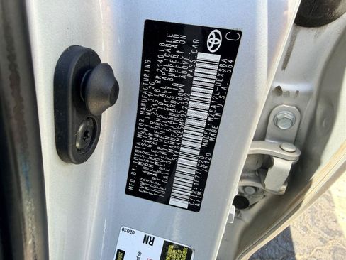 Used 2021 Toyota Corolla SE FWD image 25