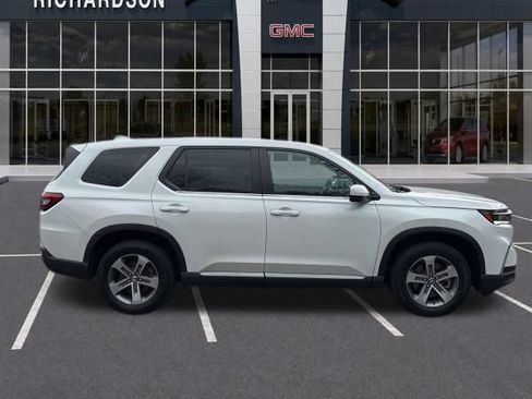 Used 2023 Honda Pilot EX-L image 17