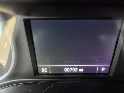 Used 2016 Chevrolet Cruze LT image 24