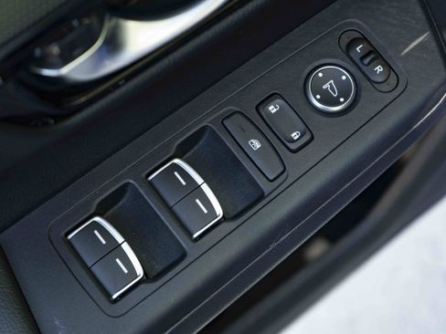 Used 2024 Honda CR-V EX-L image 37