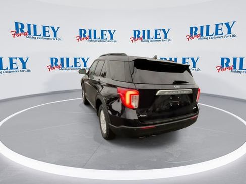 Certified 2021 Ford Explorer XLT image 6