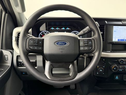New 2026 Ford F250 XLT w/ FX4 Off-Road Package AWD/4WD image 21