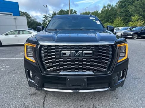 Used 2023 GMC Yukon Denali Ultimate AWD/4WD image 2