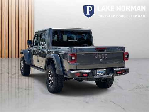 New 2025 Jeep Gladiator Rubicon w/ Convenience Group image 7