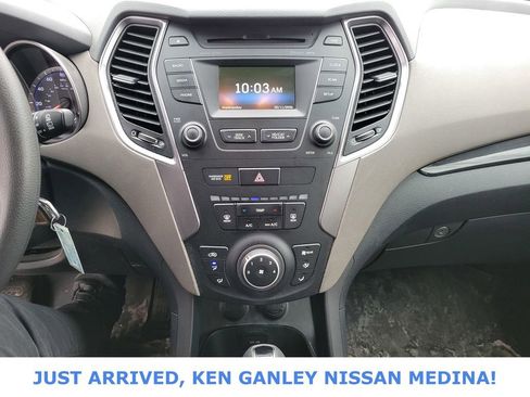 Used 2016 Hyundai Santa Fe SE w/ Cargo Package image 10