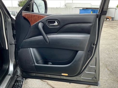 Used 2019 INFINITI QX80 Luxe w/ Proassist Package image 22