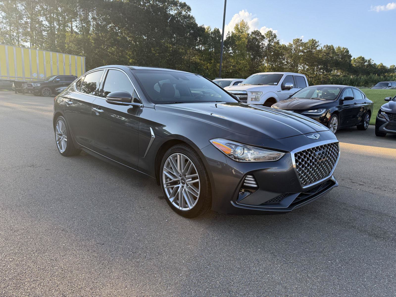 Used 2021 Genesis G70 2.0T w/ Elite Package RWD image 3