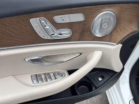 Used 2021 Mercedes-Benz E 350 4MATIC Sedan w/ Premium Package image 16