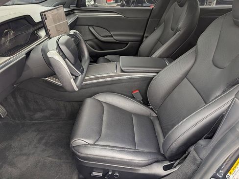 Used 2021 Tesla Model S Plaid image 22