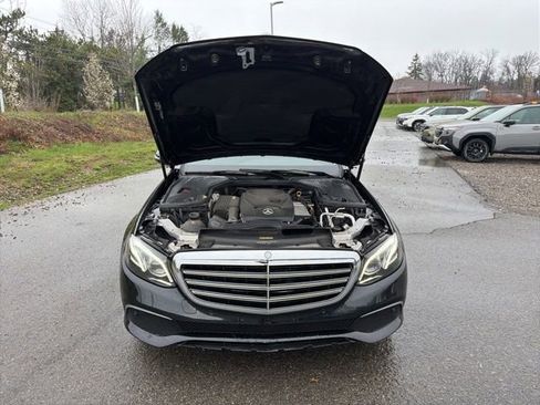 Used 2017 Mercedes-Benz E 300 4MATIC w/ Premium 2 Package image 3