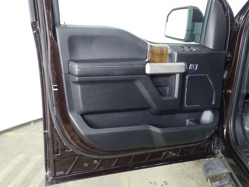 Used 2018 Ford F150 Lariat image 16