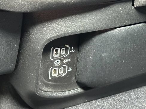 Used 2025 RAM 1500 Tradesman AWD/4WD image 33