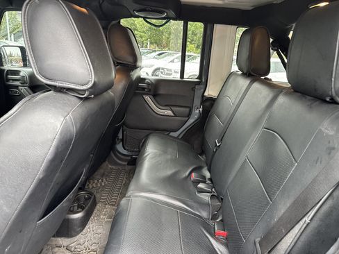 Used 2014 Jeep Wrangler Unlimited Sport w/ Quick Order Package 23S AWD/4WD image 15