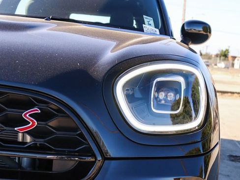 Used 2024 MINI Cooper Countryman S w/ Signature Upholstery Package FWD image 10