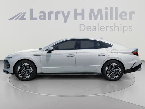 New 2026 Hyundai Sonata SEL FWD image 3