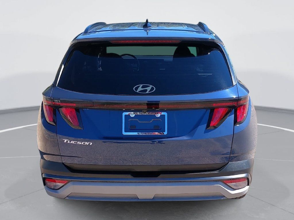 Certified 2025 Hyundai Tucson SEL FWD image 6