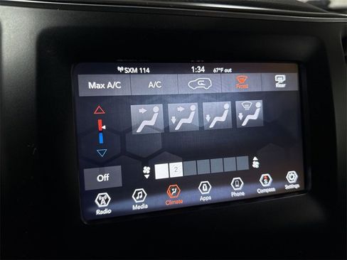 Used 2020 Jeep Cherokee Latitude Plus image 15