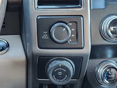 Used 2020 Ford F150 Limited w/ Trailer Tow Package image 25