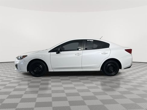 Used 2018 Subaru Impreza 2.0i image 4
