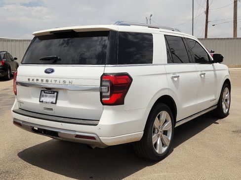 Used 2022 Ford Expedition Platinum RWD image 4