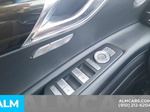 Used 2025 Genesis GV80 2.5T Standard AWD/4WD image 17