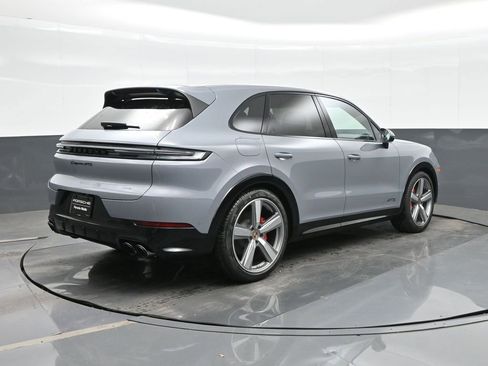 New 2026 Porsche Cayenne GTS AWD/4WD image 7