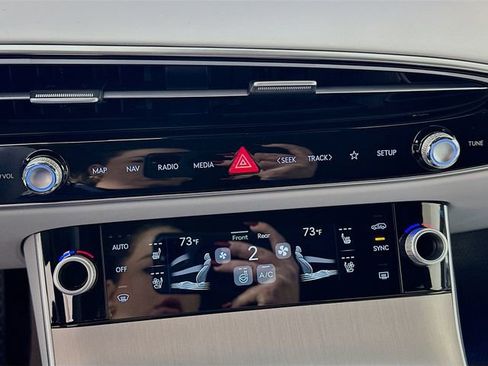 New 2026 Genesis GV70 2.5T Advanced image 14