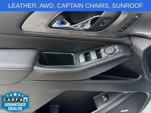 Used 2023 Chevrolet Traverse Premier AWD/4WD image 18