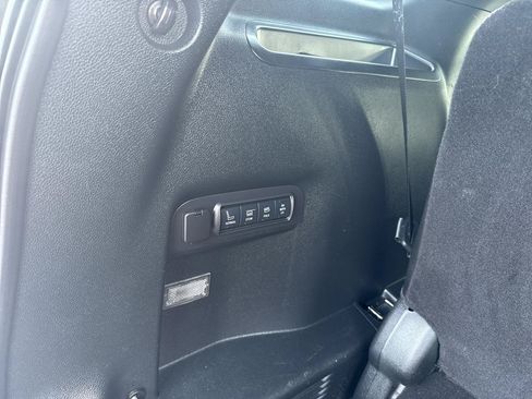 Used 2018 Ford Explorer Sport w/ Equipment Group 401A AWD/4WD image 18